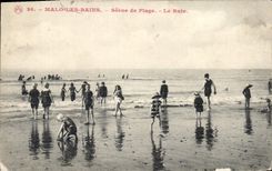CPA Malo les Bains Scene de Plage Le Bain 