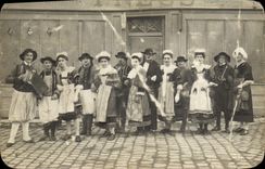 CARTE PHOTO Folklore 