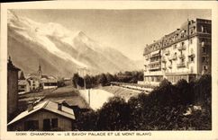 CPA Chamonix Le Savoy Palace et le Mont Blanc