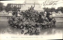 CPA Bordeaux Detail de Monument des Girondins