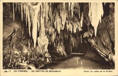 CPA Les Pyrenees Les Grottes de Betharram Detail de voute de la Riviere