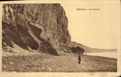 CPA Fecamp Les Falaises 