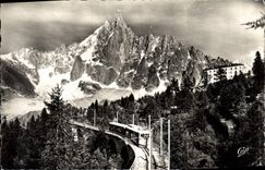 CPA Chamonix Mont Blanc le chemin de fer du Montenvers et l'aiguille du Dru 