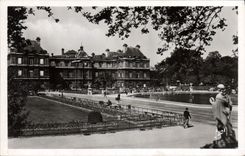 CPA Paris En Flanant Palais et Jardin du Luxembourg 