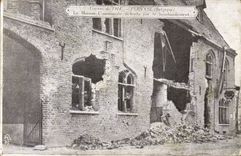 CPA Militaria Guerre de 1914 Pervyse Belgique la maison Communale detruit par le bombardement 