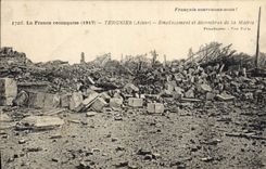 CPA Militaria Francais souvenons nous la France reconquise 1917 Tergnier Aisn Emplacement et decombr