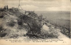CPA Militaria Les Ruines de la grande guerre Craonne le sommet du Plateau 