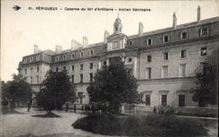 CPA Perigueux Caserne du 34 d'Artillerie Ancien Seminaire Militaria