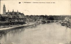 CPA Perigueux Cathedrale Saint Front et bords de l'Isle 