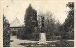 CPA Perigueux Jardin des Arenes La Bacchante 