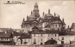 CPA Perigueux La Cathedrale St Front et les Quais 