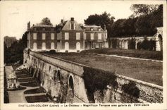 CPA Chatillon Coligny Le Chateau Magnifique Terrasse avec galerie du XVII siecle 