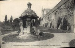 CPA Chatillon Coligny Loiret Le Chateau le puits sculpte par Jean Goujon 