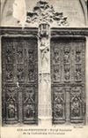 CPA Aix en Provence Porte Sculptee de la Cathedrale Saint Sauveur 