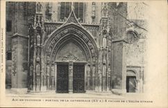 CPA Aix en Provence Portail de la Cathedrale XV et facade de l'Eglise Romane 
