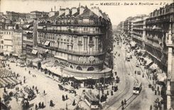 CPA Marseille rue de la Republique Tramway