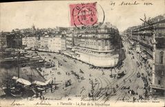 CPA Marseille la Rue de la Republique Bateaux Tramway