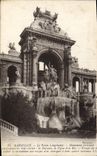 CPA Marseille le palais Longchamp Monument principal representant les trois statues la Durance la Vi