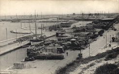 CPA Marseille La Joliette Bateaux