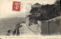 CPA Marseille La Corniche Le Palace Hotel et les Iles Tramway