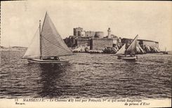 CPA Marseille le chateau d'If bati par francois I et qui servit longtemps de prison d'Etat Bateau