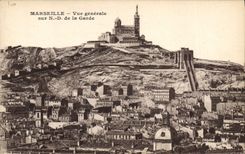 CPA Marseille Vue generale sur Norte Dame de la Garde 