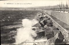 CPA Marseille la Jetee par un jour de Mistral 