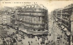 CPA Marseille la rue de la Republique Tramway