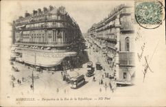 CPA Marseille Perspective de la Rue de la Republique Tramway