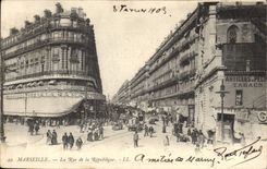CPA Marseille la Rue de la Republique Tramway  