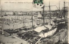 CPA Marseille interieur du Vieux Port Bateaux