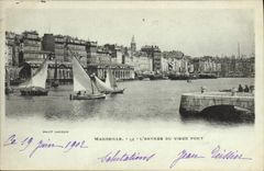 CPA Marseille l'entree du Vieux Port Bateaux