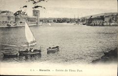 CPA Marseille Entree du Vieux Port Bateaux
