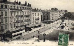 CPA Valence Place de la Republique 