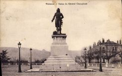 CPA Valence statue du generale Championet 