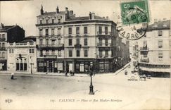 CPA Valence place et rue Madier Montjau 