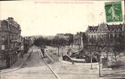 CPA Valence vue d'ensemble du Boulevard Bancel 