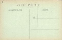 CPA Dreux Les halles et l'hotel de ville