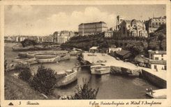 CPA Biarritz Eglise Sainte Eugenie et Hotel d'Angleterre