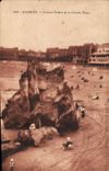 CPA Biarritz Curieux de la Grande Plage