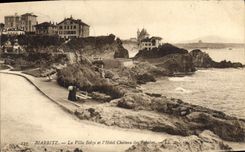 CPA Biarritz La Villa Belza et l'Hotel Chateua des Falaises