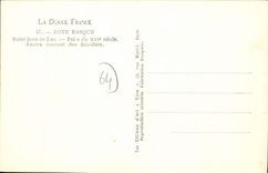 CPM Saint Jean de Luz Cote Basque Puits du XVIe Siecle Ancien couvent des Recolts
