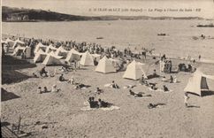 CPA Saint Jean de Luz (cote Basque) La Plage a l'heure du bain