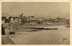 CPA Saint Jean de Luz (Basses Pyrenees) La Plage et le Casino