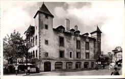 CPM Saint Jean de Luz (Basses Pyr) Chateau Louis XIV