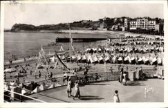CPM Saint Jean de Luz (Bses Pyr) La Plage et le Ste Barbe