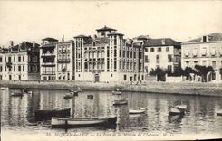 CPA Saint Jean de Luz Le Port et la Maison de l'Infante
