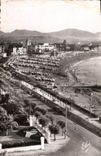 CPM Saint Jean de Luz B Pyr Vue dur la Promenade la plage et les Pyrenees