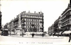 CPA Lyon Place de la Republique