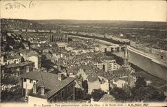CPA Lyon Vue panoramique prise du coteau de Saint Just